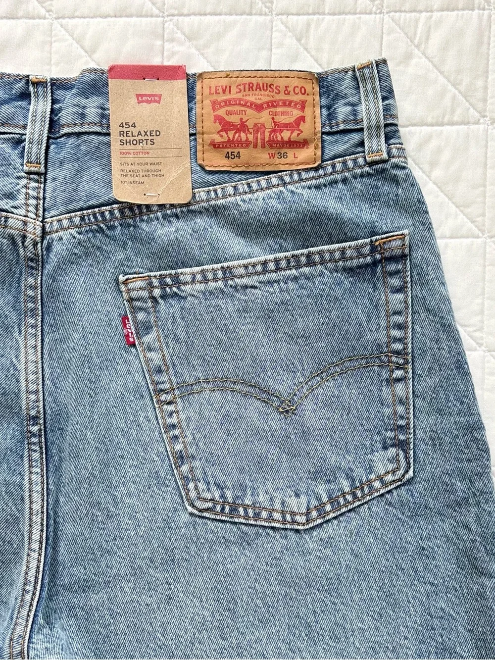 NWT Levi's 454 Relaxed Denim Shorts Medium Blue Acid Wash - Men’s Size 36